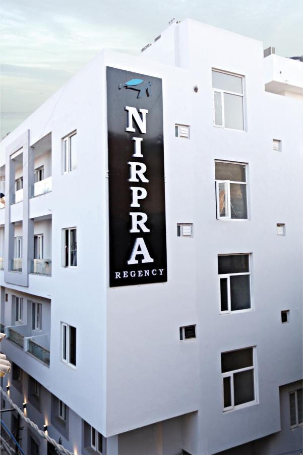 Nirpra Regency Nova Deli Exterior foto